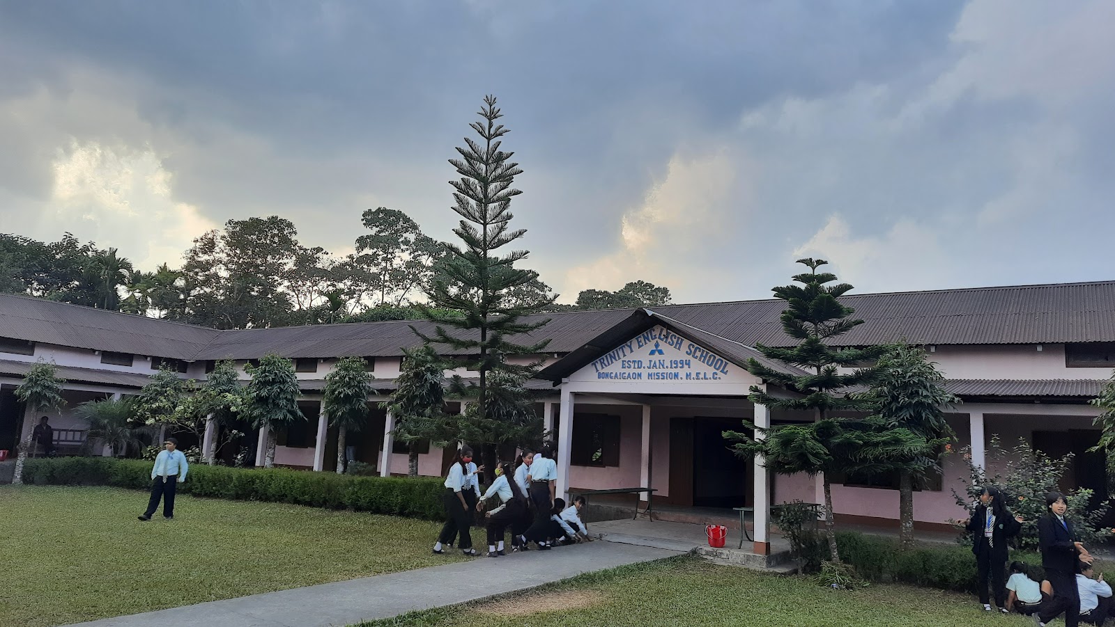 TRINITY ENGLISH SCHOOL